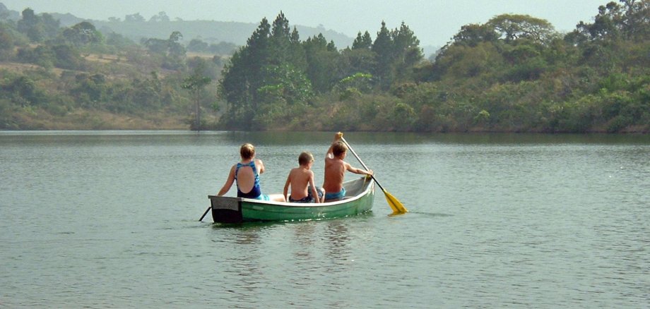 Kanufahrt auf einem ruhigem Fluss