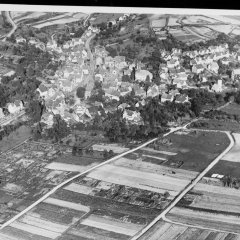 Luftaufnahme Dorf in der Vorkriegszeit